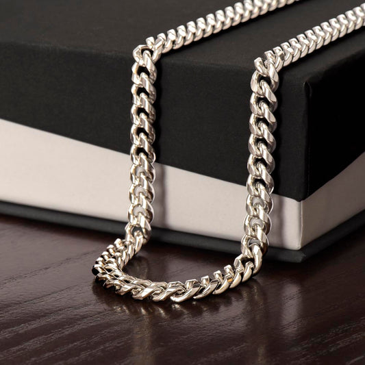 Regal Resplendence: Cuban Link Chain - Fit for a King